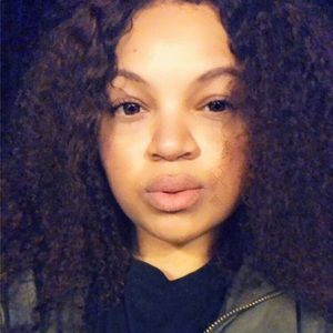 Meet your Posher, Gabrielle